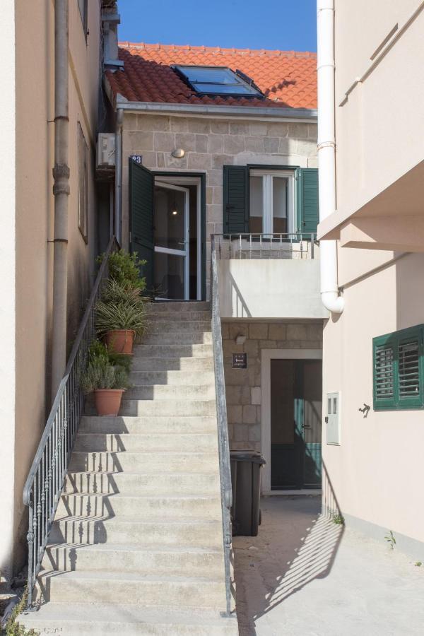 Beach Apartment Renco Sumpetar Exterior photo